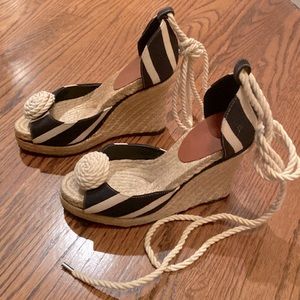 Super hot Kate Spade wedge